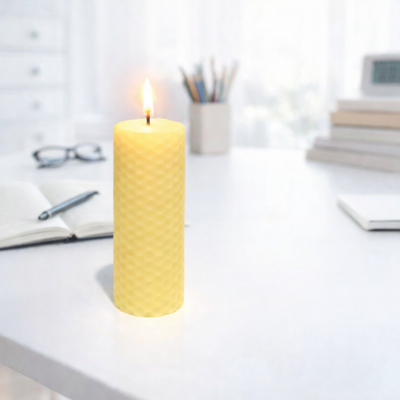 Espelma de mel groga *Feina · Estudis · Claredat*